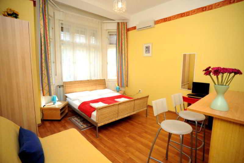 Club Apartments & Rooms Budapeşte Dış mekan fotoğraf
